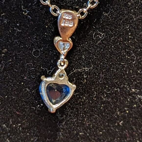 925 Blue Heart Pendant on Silver Tone Chain - Picture 4 of 5